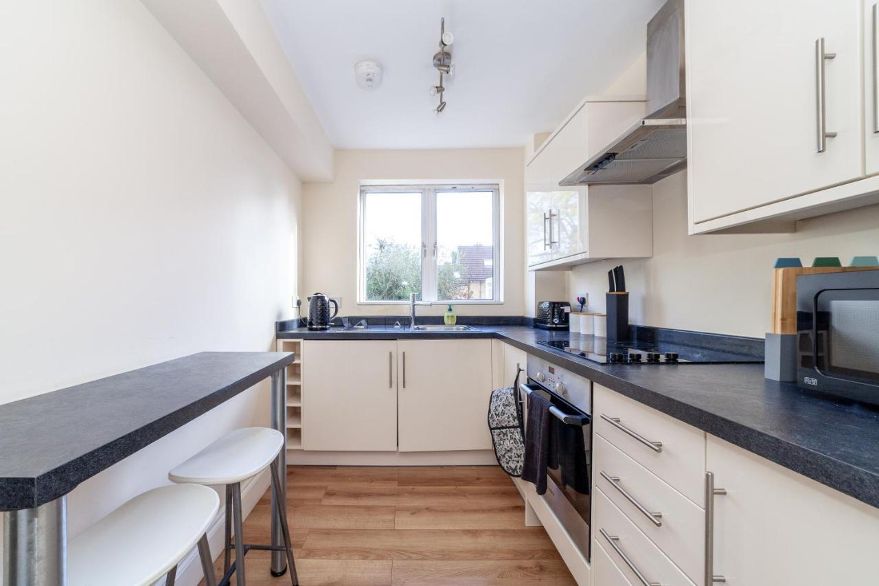 Lovely Studio Flat In Wimbledon W/ Free Parking London Exterior foto
