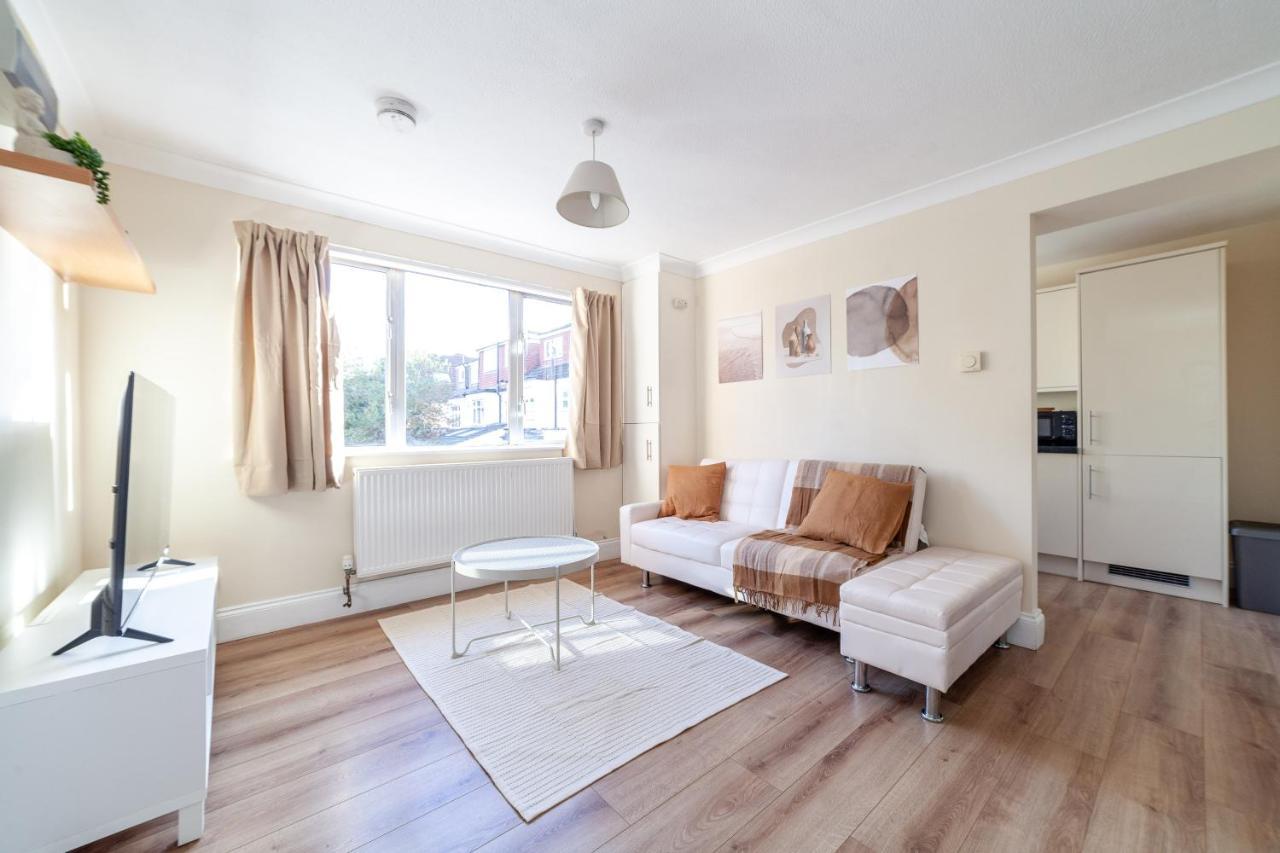 Lovely Studio Flat In Wimbledon W/ Free Parking London Exterior foto