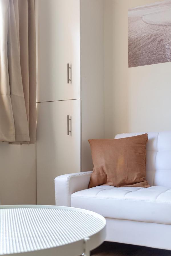 Lovely Studio Flat In Wimbledon W/ Free Parking London Exterior foto