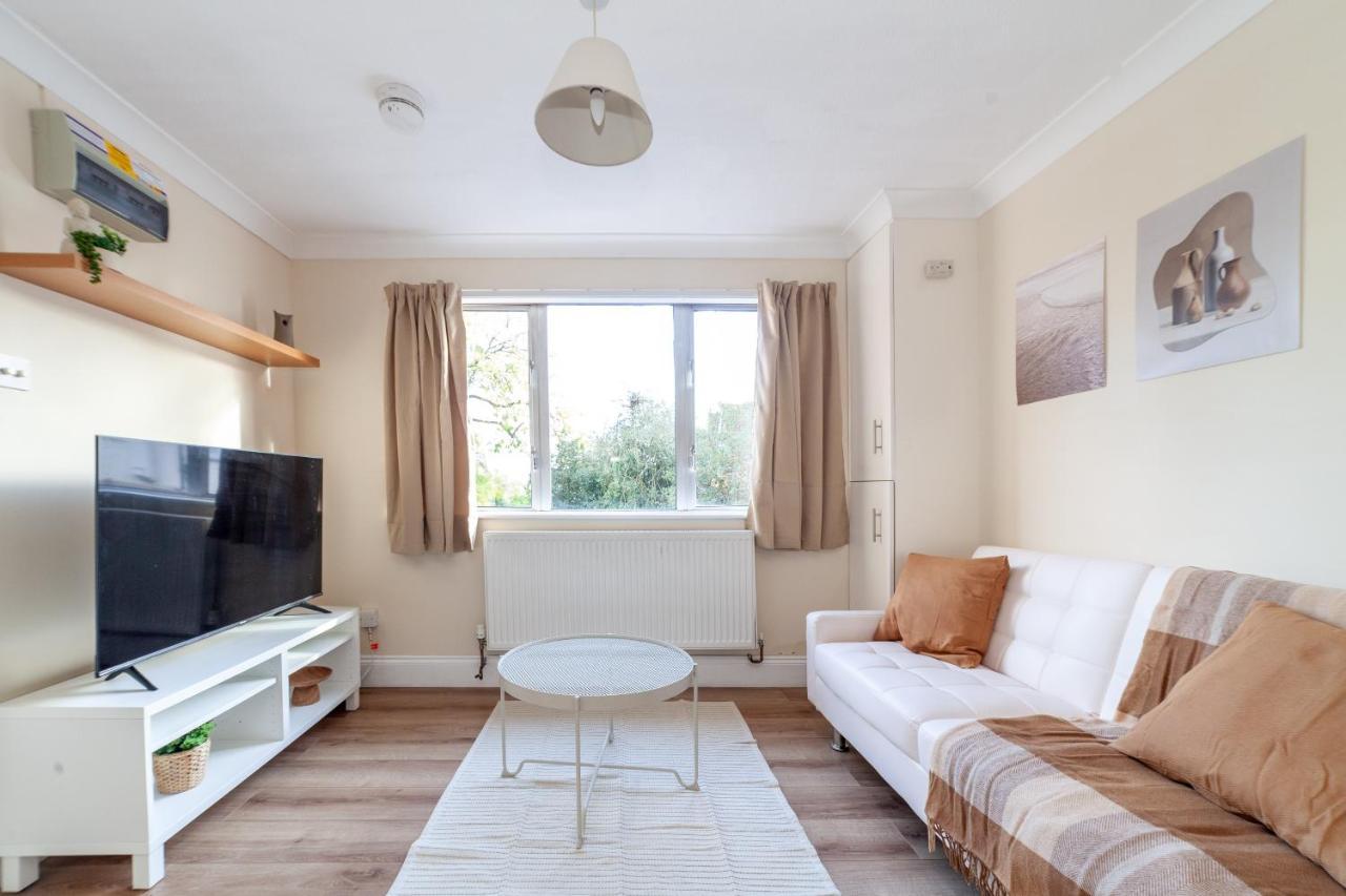 Lovely Studio Flat In Wimbledon W/ Free Parking London Exterior foto